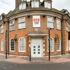 Oyo London Отель